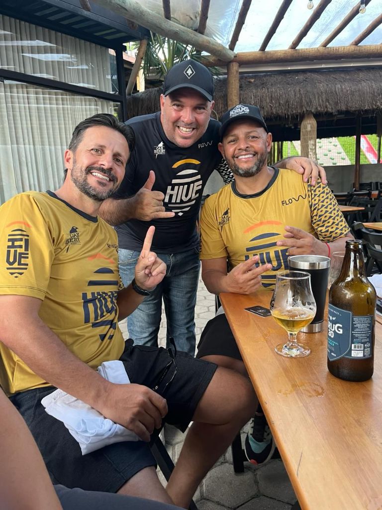 Confraternização e networking no Rei da Hive